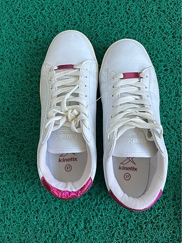 Kinetix Beyaz sneaker