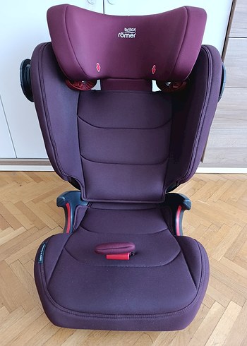 15-36 kg Beden Britax Römer Kidfix III M İsofix Çocuk Oto Koltuğu