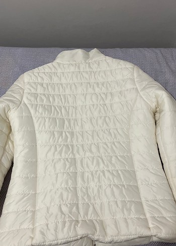 Beyaz Fermuarlı Kadın Mont - Görsel 3