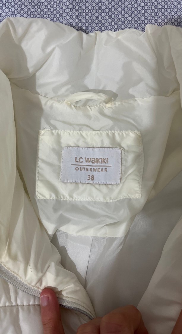 Beyaz Fermuarlı Kadın Mont - Görsel 4