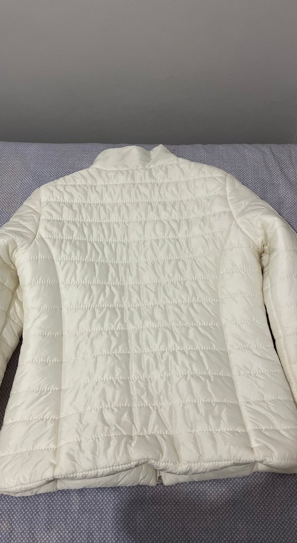 Beyaz Fermuarlı Kadın Mont - Görsel 3