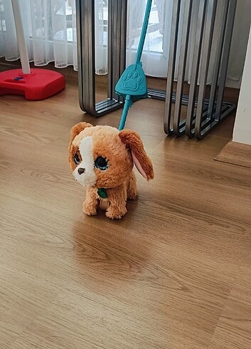 Fur Real Süslü Yürüme Arkadaşı 