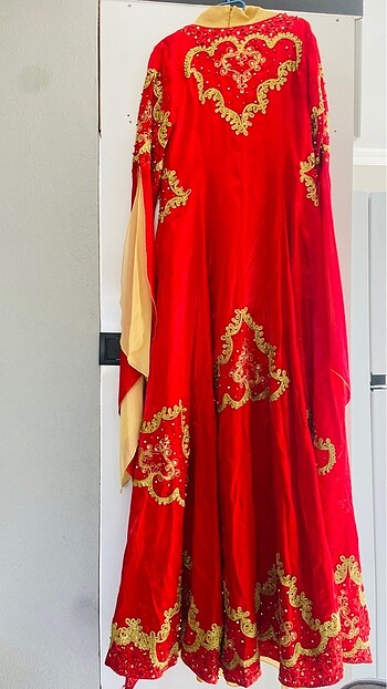 Tasarımcı Kına bindal & kaftan