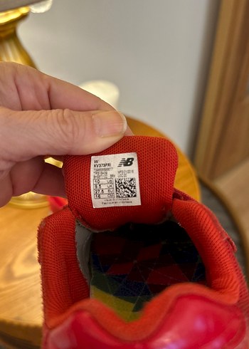 27 Beden Kız Çocuk Kırmızı Cırtlı Spor Ayakkabı Unisex