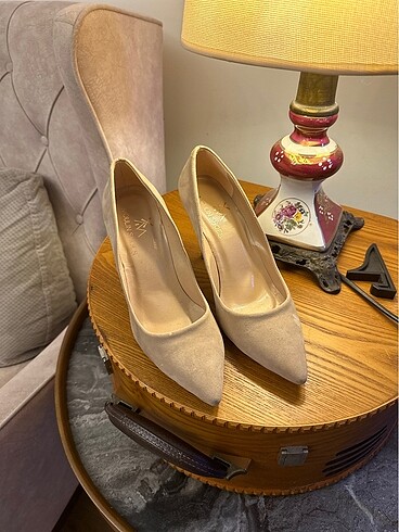 Bej Süet Stiletto