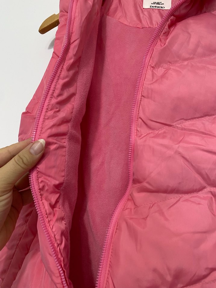 Kız Çocuk Pembe Kapüşonlu Şişme Yelek - Görsel 4