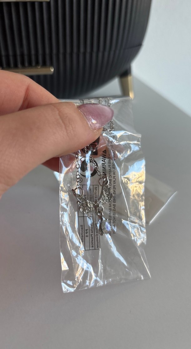 Gri Payetli Kadın El Zinciri - Görsel 2