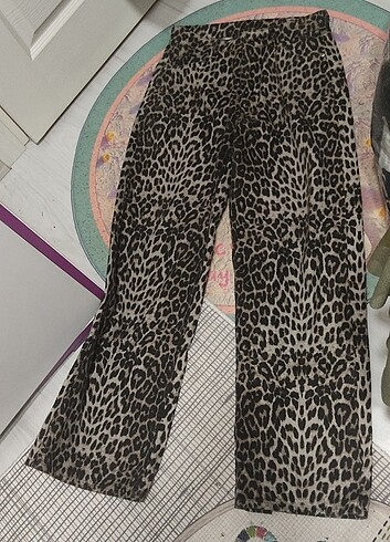 Diğer leopar pantolon