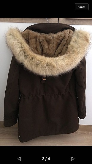 Zara yeşil parka