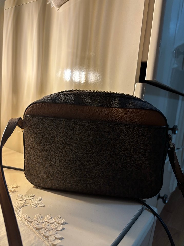 Michael Kors Zincir Detaylı Kahverengi Deri Çanta - Görsel 3