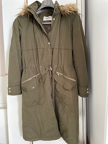 Fabrika haki parka