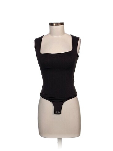 Stradivarius Bluz %70 İndirimli.