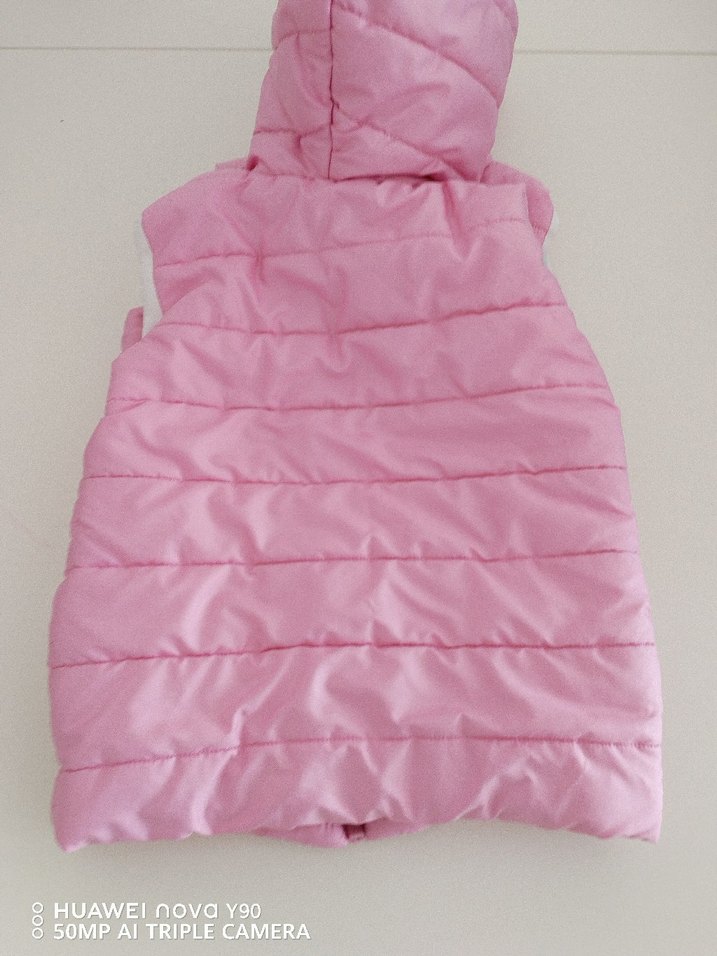 Kız Çocuk Pembe Nakışlı Kapüşonlu Yelek - Görsel 2