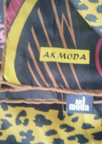 Çiçek ve Nokta Desenli Kadın eşarp - Görsel 3