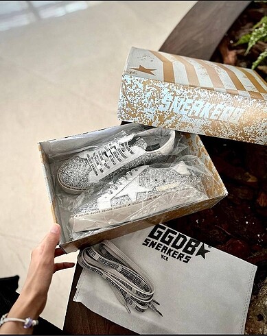 Golden goose