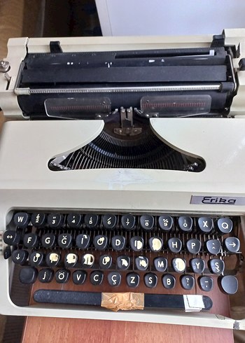 nostaljik Erika marka Daktilo - Görsel 6