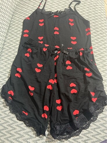 l Beden siyah Renk Kalpli pijama takımı