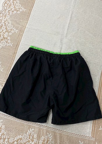 Yeşil Kemerli Erkek Deniz Şortu - Görsel 4