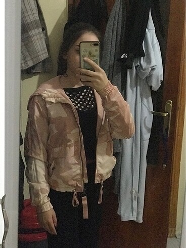 s Beden Bershka yağmurluk