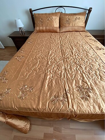 Taç LINENS (TAÇ) YATAK ÖRTÜSÜ
