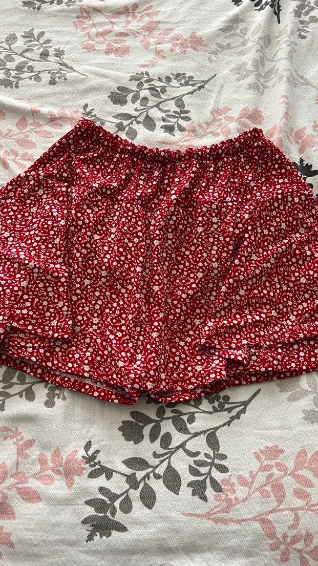 Kırmızı etekli şort - Görsel 3