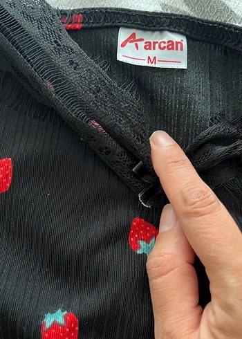 Diğer Kırmızı Çilek Desenli Siyah Kadın Pijama Takımı
