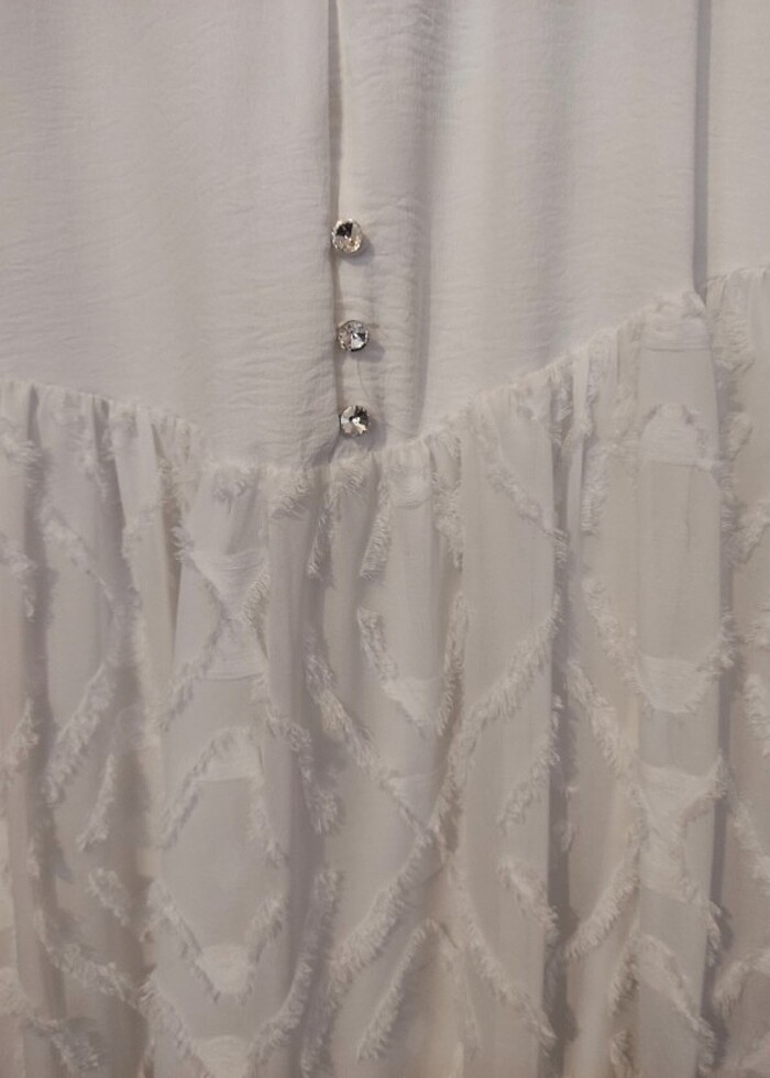 Beyaz Elbise - Görsel 3