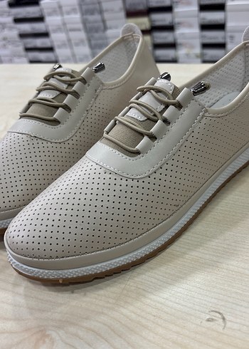39 Beden ten rengi Renk Bej Bağcıklı Stiletto Topuklu Kadın Sneakers