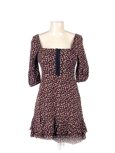 PreLoved Kısa Elbise %70 İndirimli.