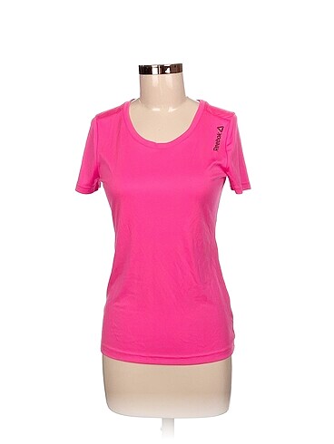 Reebok T-shirt %70 İndirimli.