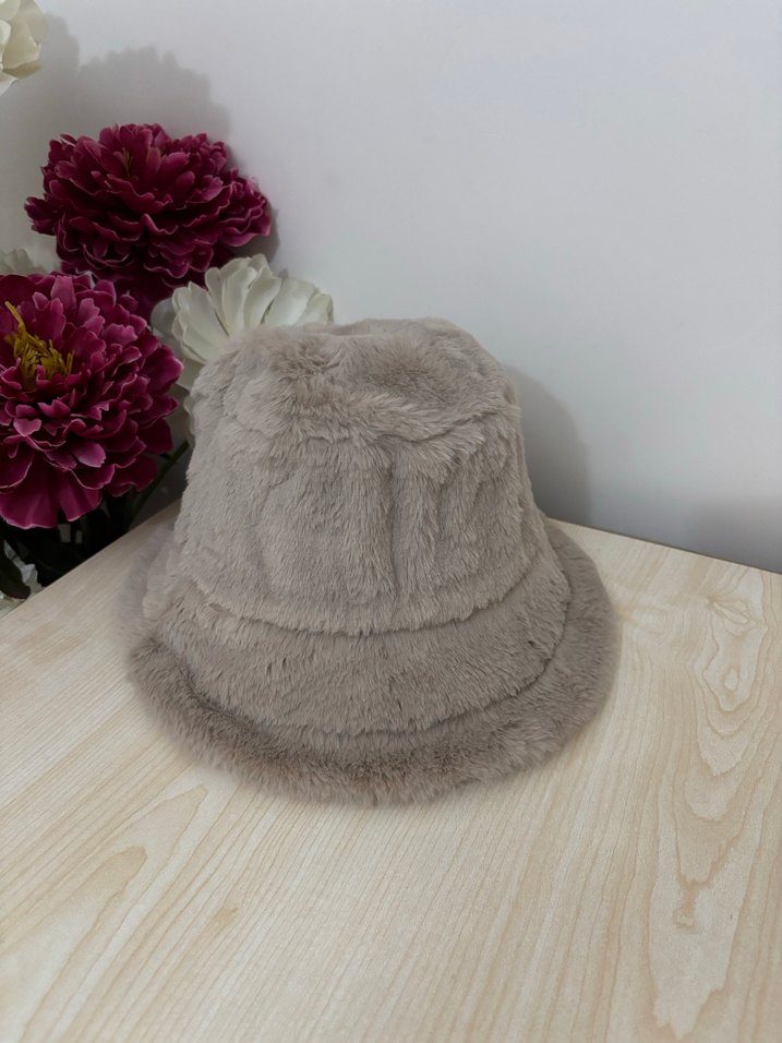 Bej renk pelüş Kadın Şapka - Görsel 2