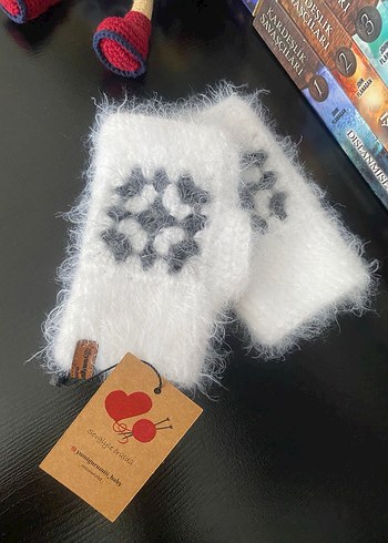 El örgüsü beyaz eldiven - Görsel 2