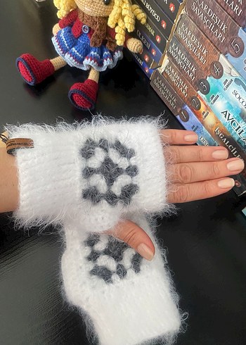 El örgüsü beyaz eldiven - Görsel 3