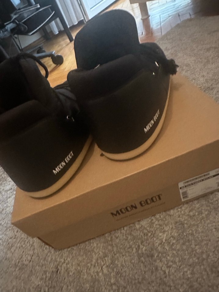 Siyah Kadın Kauçuk Dolgu Topuklu Spor Bot - Görsel 2