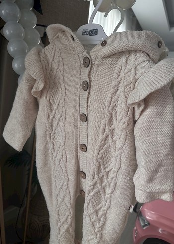 Bej Örgü Kız Bebek Tulum - Görsel 2