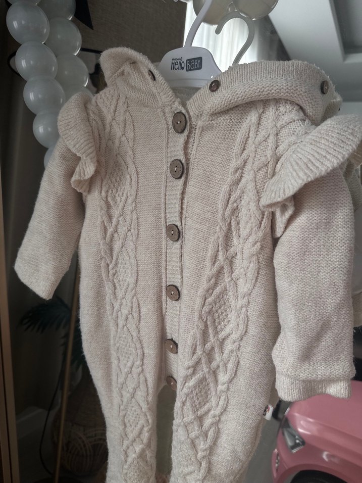 Bej Örgü Kız Bebek Tulum - Görsel 2