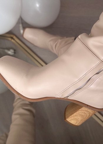 Bej Deri Blok Topuklu Diz Boyu Kadın Çizme - Görsel 3