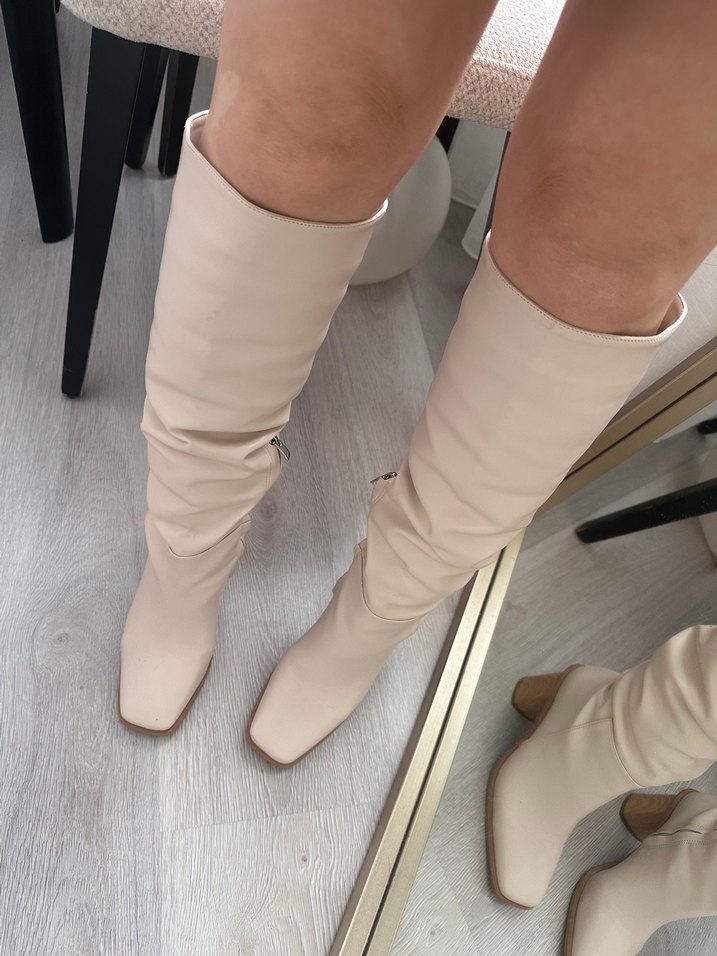 Bej Deri Blok Topuklu Diz Boyu Kadın Çizme - Görsel 2