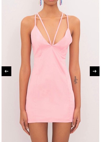 Pembe V Yakalı Mini Saten Elbise - Görsel 4