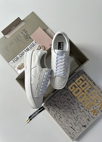 37 Beden beyaz Renk Golden Goose ithal orjinal ayakkabı