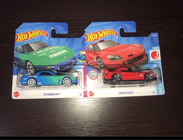 Hot wheels Mazda ve Honda s2000 rx7