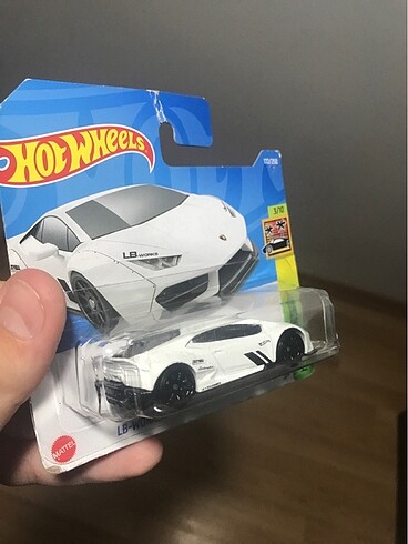  Beden Renk Hot wheels