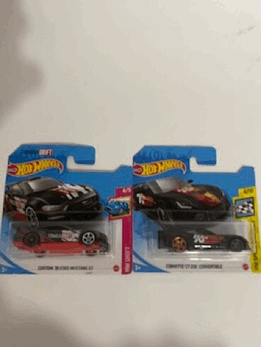 HOT WHEELS MUSTANG VE CORVETTE