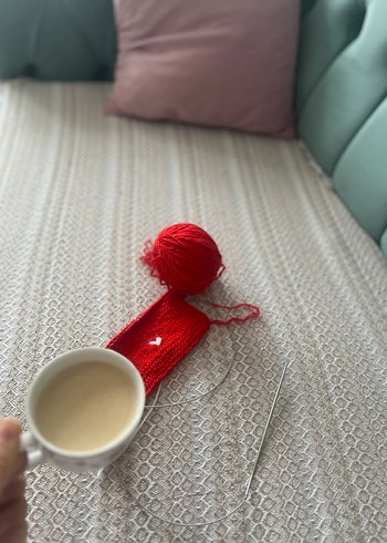 Nakışlı Kırmızı Bebek Önlüğü - Görsel 2