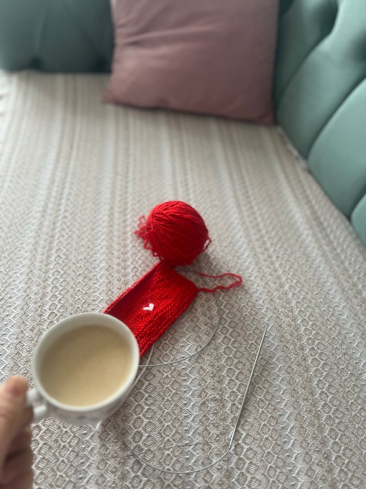 Nakışlı Kırmızı Bebek Önlüğü - Görsel 2