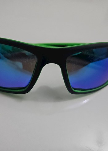 Yeşil Aynalı Güneş Gözlüğü - Görsel 3