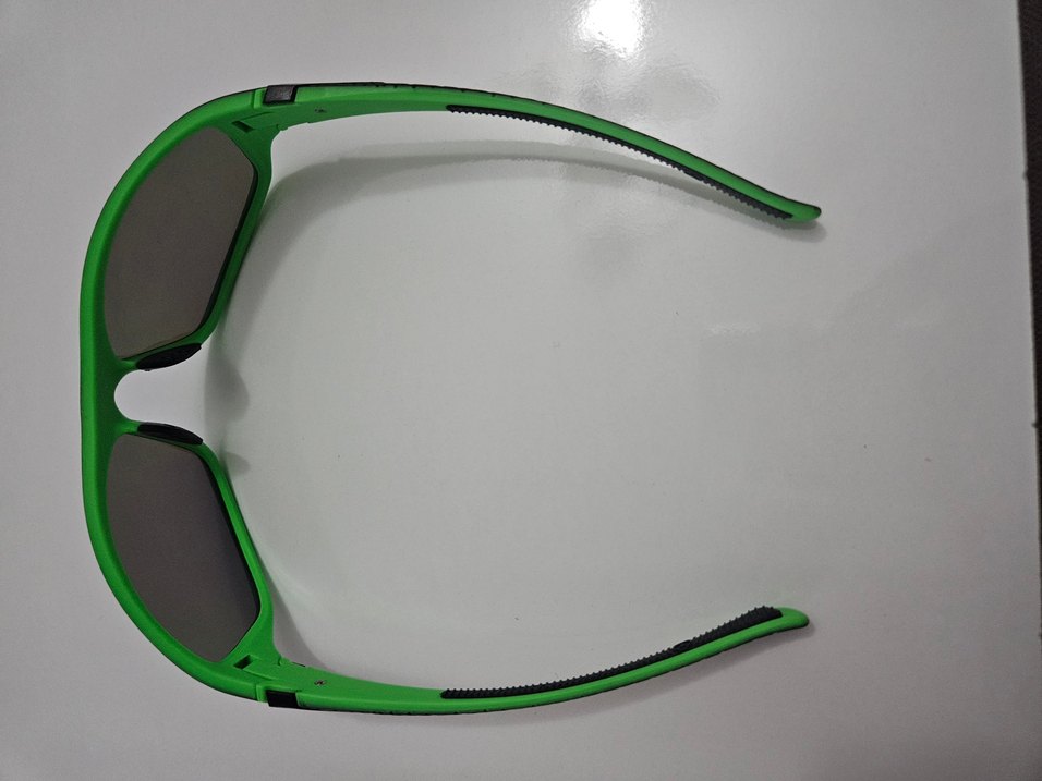 Yeşil Aynalı Güneş Gözlüğü - Görsel 4