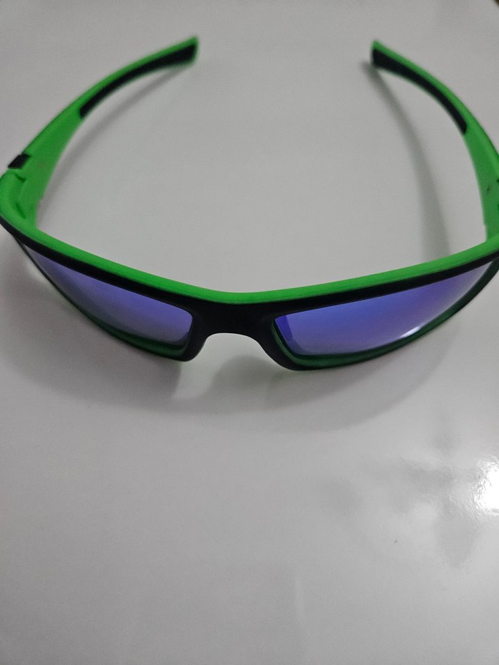 Yeşil Aynalı Güneş Gözlüğü - Görsel 2