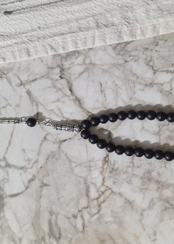 Siyah Mat Erkek Tesbih - Minimalist Goth Tarzı