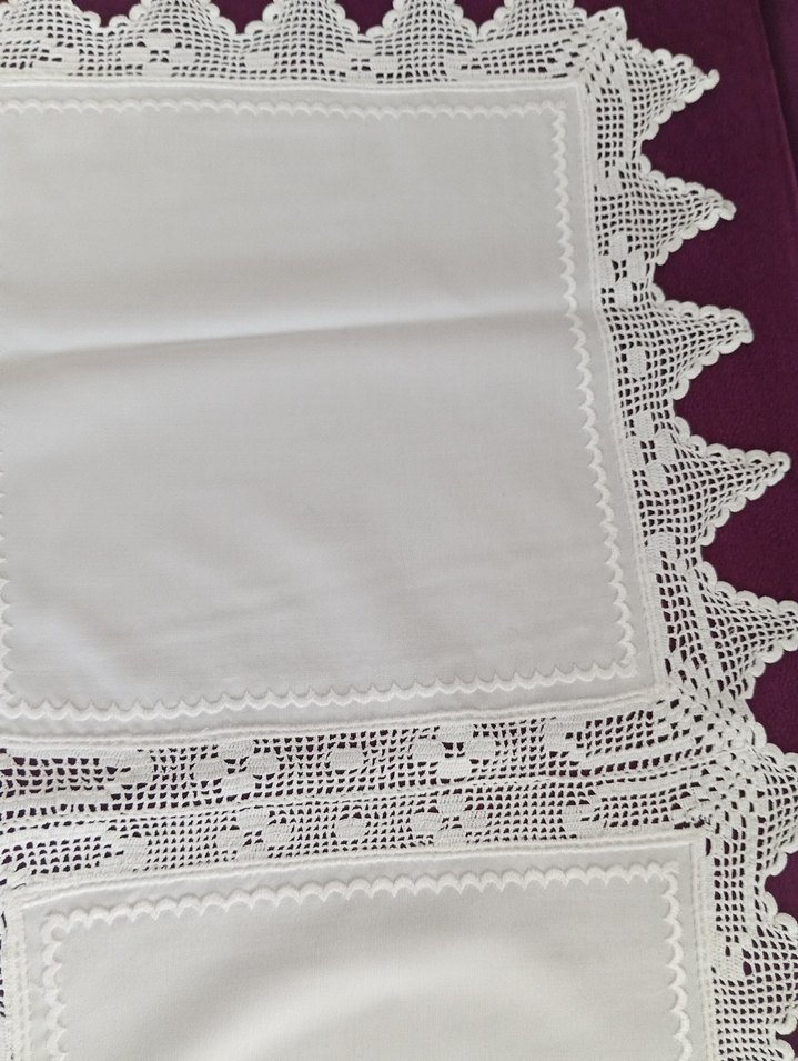 Nakışlı Beyaz Masa Örtüsü - Görsel 2